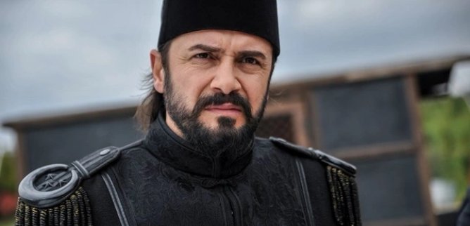 Права на престол Абдулхамид турецкий сериал 83 серия