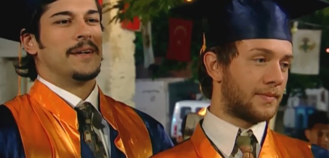 Семейный дом турецкий сериал 1 серия